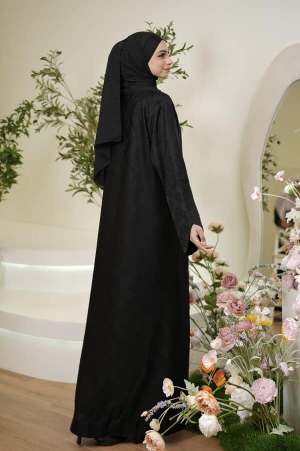 Nisa Abaya