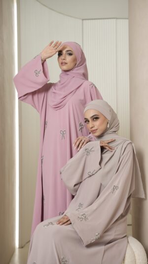 Lila Abaya