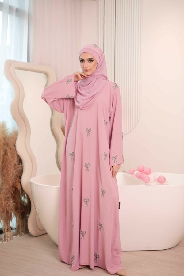 Lila Abaya (Baby Pink)