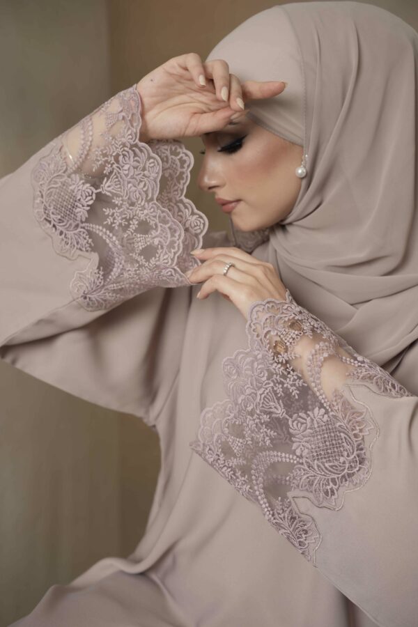 Jeehan Abaya (Light Lilac) - Image 2