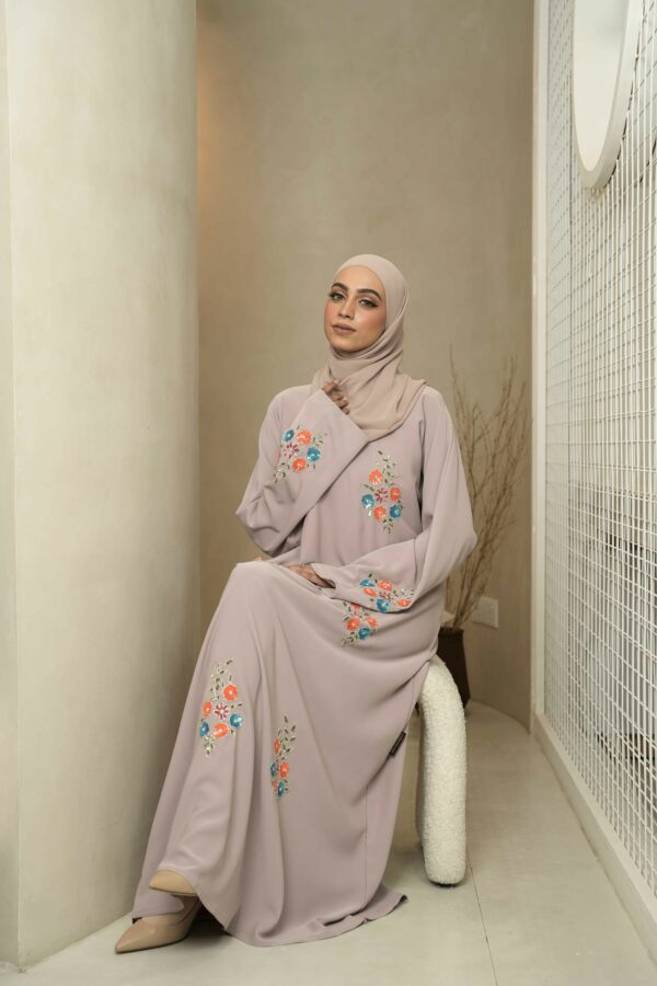 Emma Abaya (French Taupe)