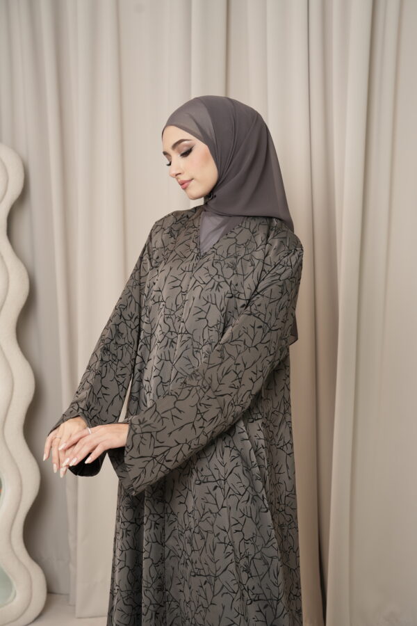 Ayna Abaya (Monument Grey)