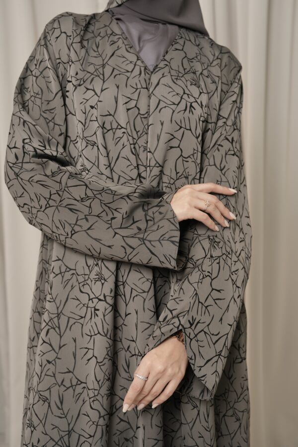 Ayna Abaya (Monument Grey) - Image 4