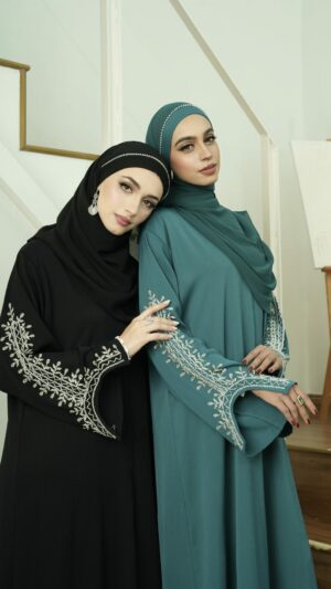 Mazween Abaya